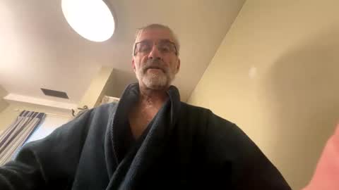 Snapshot of viking6man chatting on 01-24-25, 12:31 Richard Flasher online show from 01-24-25, 12:31