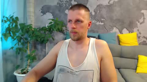 Snapshot of vikingchrisss chatting on 05-11-26, 09:15 vikingchrisss online show from 05-11-26, 09:15