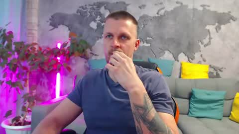 Snapshot of vikingchrisss chatting on 06-18-26, 10:41 vikingchrisss online show from 06-18-26, 10:41