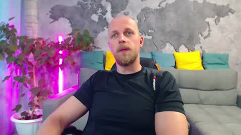 Snapshot of vikingchrisss chatting on 07-14-26, 10:54 vikingchrisss online show from 07-14-26, 10:54