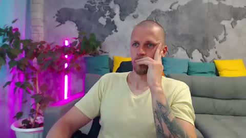 Snapshot of vikingchrisss chatting on 07-18-26, 10:52 vikingchrisss online show from 07-18-26, 10:52