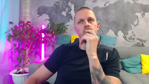 Snapshot of vikingchrisss chatting on 07-27-26, 10:44 vikingchrisss online show from 07-27-26, 10:44