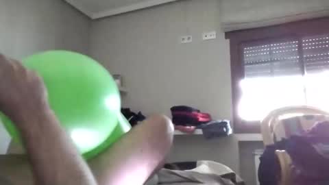 Snapshot of vikingo3333893888 chatting on 09-30-25, 12:32 Vikingo online show from 09-30-25, 12:32