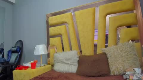 vikiTomson online show from 07-03-26, 04:02