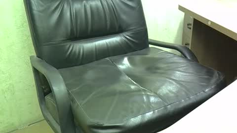 viknik16cm online show from 12-22-25, 10:01