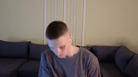 Max online show from 03-22-26, 01:03