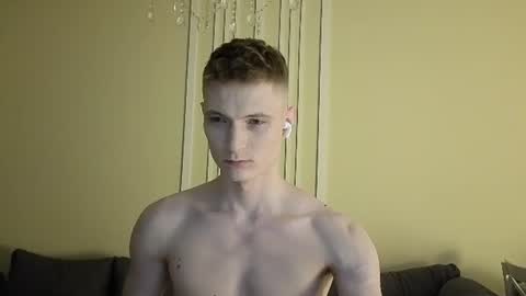 Snapshot of viksons chatting on 07-19-26, 05:49 Max online show from 07-19-26, 05:49