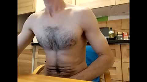 Snapshot of viktor26a chatting on 10-18-25, 01:56 Victor online show from 10-18-25, 01:56