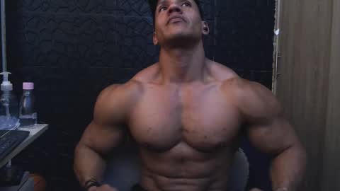 Viktor Herrera online show from 11-15-25, 02:46