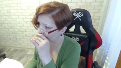 Snapshot of vikualex69 chatting on 11-24-25, 07:19 vikualex69 online show from 11-24-25, 07:19