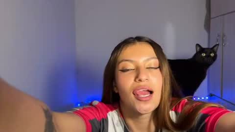 viky_evanss online show from 06-30-26, 10:22
