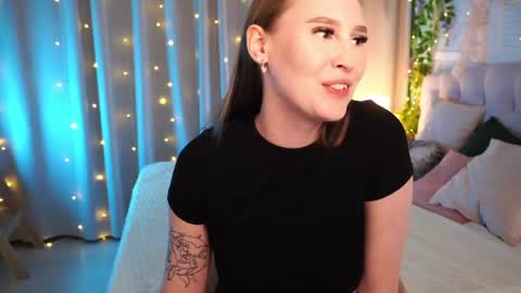  Vi  online show from 04-18-26, 07:07
