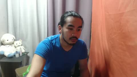 Snapshot of vin_17 chatting on 02-17-25, 04:31 Call me Marvin online show from 02-17-25, 04:31