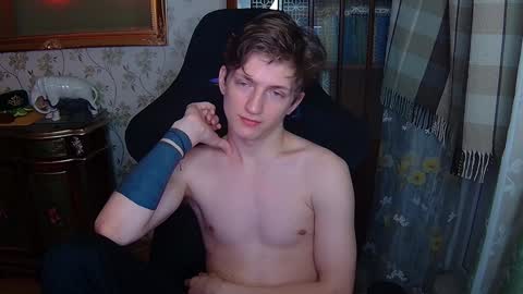 Snapshot of vince__dice chatting on 12-06-24, 07:12 Dimoooooon online show from 12-06-24, 07:12