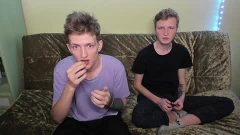 Snapshot of vince__dice chatting on 12-28-24, 05:46 Dimoooooon online show from 12-28-24, 05:46