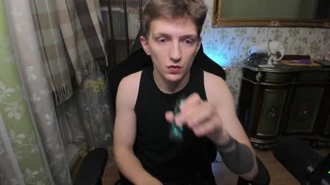 Snapshot of vince__dice chatting on 01-30-25, 10:41 Dimoooooon online show from 01-30-25, 10:41