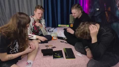 Snapshot of vince__dice chatting on 02-08-25, 09:57 Dimoooooon online show from 02-08-25, 09:57