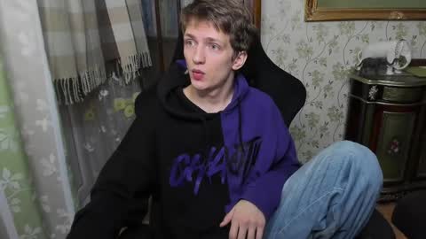 Snapshot of vince__dice chatting on 02-20-25, 09:09 Dimoooooon online show from 02-20-25, 09:09