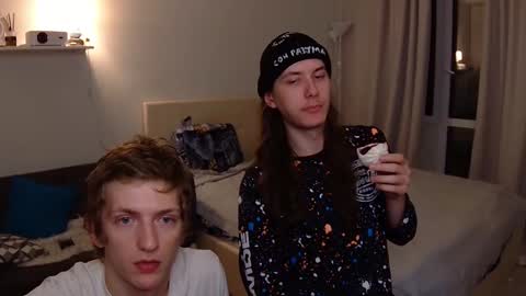 Snapshot of vince__dice chatting on 09-18-25, 11:29 Dimoooooon online show from 09-18-25, 11:29