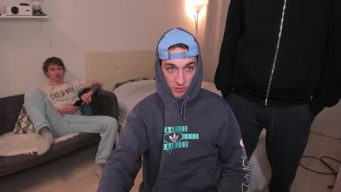 Snapshot of vince__dice chatting on 09-30-25, 12:48 Dimoooooon online show from 09-30-25, 12:48