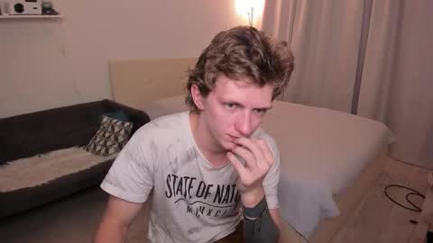 Snapshot of vince__dice chatting on 10-03-25, 03:25 Dimoooooon online show from 10-03-25, 03:25