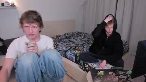 Snapshot of vince__dice chatting on 10-06-25, 10:18 Dimoooooon online show from 10-06-25, 10:18