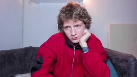 Snapshot of vince__dice chatting on 10-15-25, 04:07 Dimoooooon online show from 10-15-25, 04:07