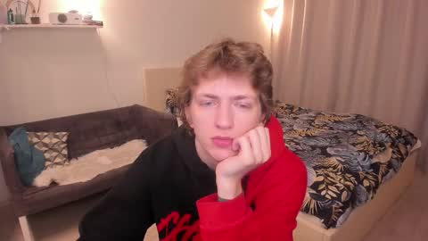 Snapshot of vince__dice chatting on 11-02-25, 09:28 Dimoooooon online show from 11-02-25, 09:28