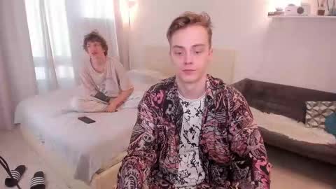 Snapshot of vince__dice chatting on 11-04-25, 11:42 Dimoooooon online show from 11-04-25, 11:42