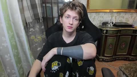 Dimoooooon online show from 01-12-26, 07:41