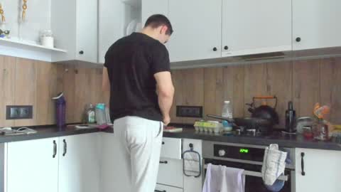 Vincent.  uncut 18cm online show from 01-15-25, 08:51