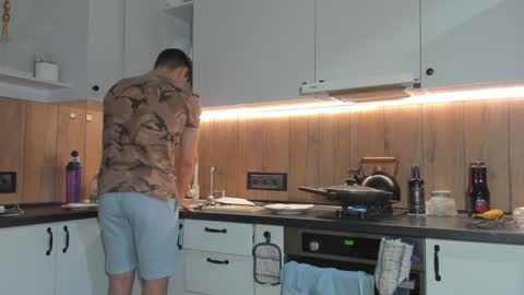 Vincent.  uncut 18cm online show from 01-31-25, 05:10