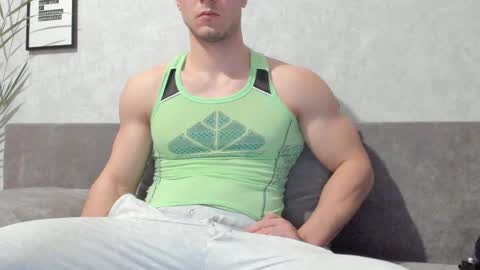 Vincent.  uncut 18cm online show from 02-12-25, 05:16