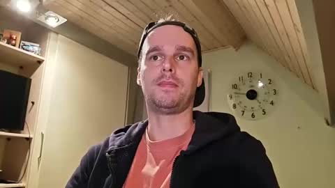 Vincent online show from 11-27-25, 03:47