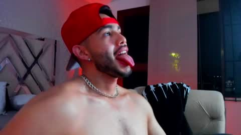 Snapshot of vincentblack_ chatting on 06-30-26, 03:07 Vincent online show from 06-30-26, 03:07