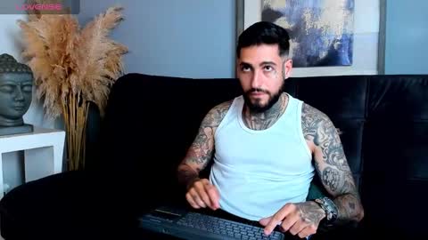 Vincent Sartori online show from 10-22-25, 07:13