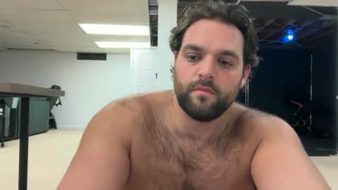 Snapshot of vinfaro27 chatting on 10-05-25, 04:00 Vinfaro27 online show from 10-05-25, 04:00