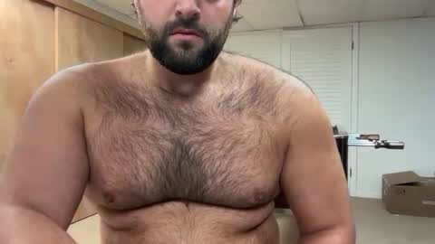 Snapshot of vinfaro27 chatting on 10-28-25, 11:18 Vinfaro27 online show from 10-28-25, 11:18