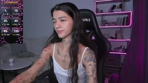 vinkitinkii online show from 12-23-24, 09:27