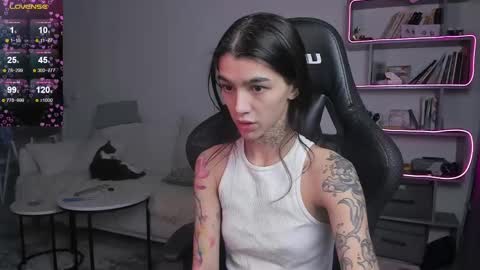 vinkitinkii online show from 02-18-25, 09:54