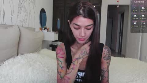 vinkitinkii online show from 12-18-25, 07:47