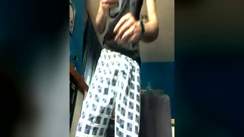 Snapshot of vinmin90 chatting on 06-22-26, 02:47 Zenith online show from 06-22-26, 02:47