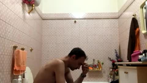 Snapshot of vinmin90 chatting on 07-20-26, 05:04 Zenith online show from 07-20-26, 05:04