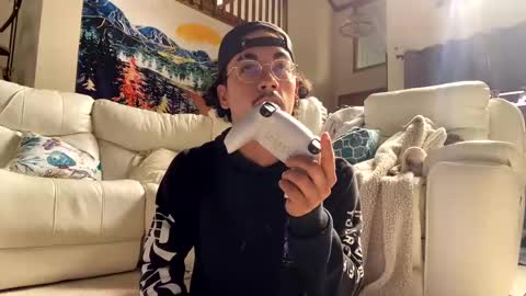 Snapshot of vinsmoke_sanji2020 chatting on 12-25-24, 04:43 Sanji online show from 12-25-24, 04:43