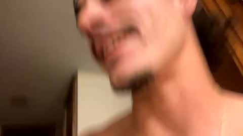 Snapshot of vinsmoke_sanji2020 chatting on 01-11-25, 03:34 Sanji online show from 01-11-25, 03:34