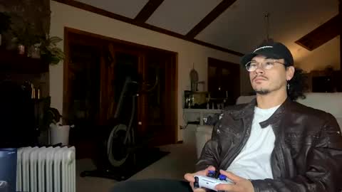 Snapshot of vinsmoke_sanji2020 chatting on 03-11-25, 03:48 Sanji online show from 03-11-25, 03:48