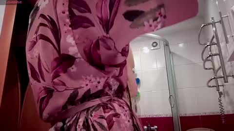 Funny  girl online show from 02-17-25, 06:53