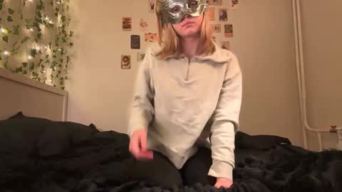 viola_blonde online show from 10-07-25, 04:26