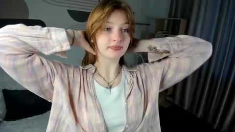 Snapshot of viola_larson chatting on 03-04-26, 02:45 Viola but friends call me Sisi online show from 03-04-26, 02:45