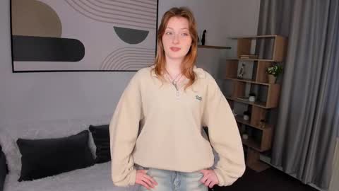 Snapshot of viola_larson chatting on 03-06-26, 02:24 Viola but friends call me Sisi online show from 03-06-26, 02:24